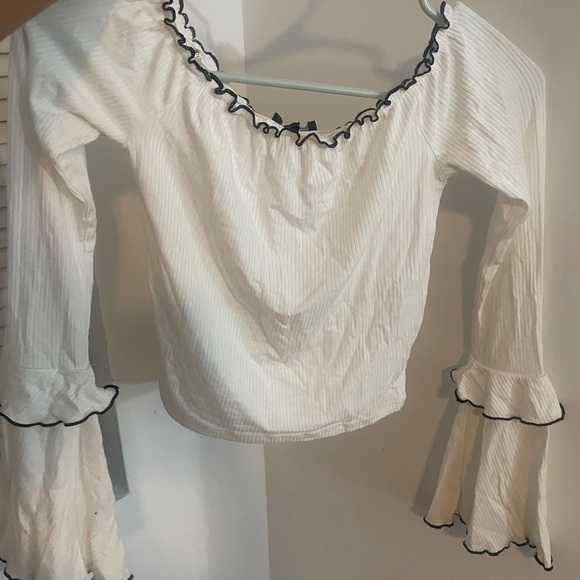 Forever 21 knit top off the shoulder ivory/black - Picture 5 of 5